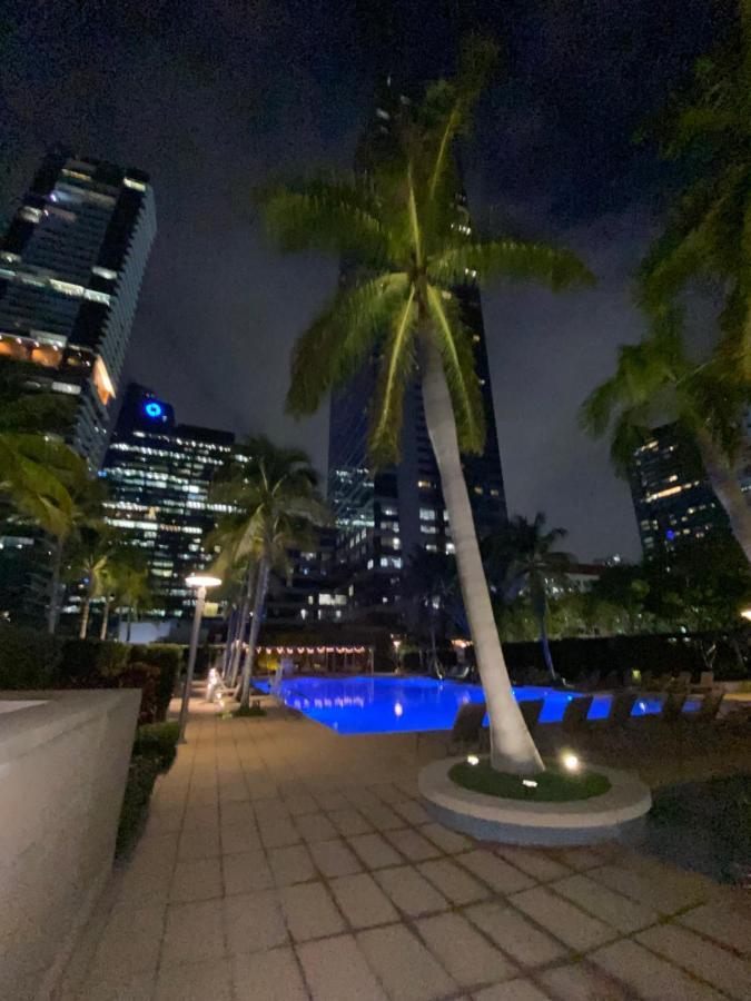 Four Seasons Hotel Miami - Luxury Private Residences Екстериор снимка