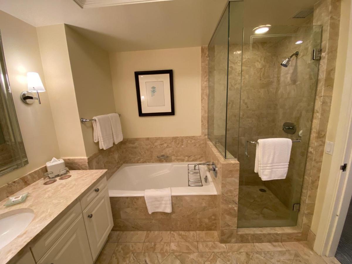Four Seasons Hotel Miami - Luxury Private Residences Екстериор снимка