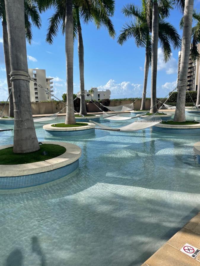 Four Seasons Hotel Miami - Luxury Private Residences Екстериор снимка