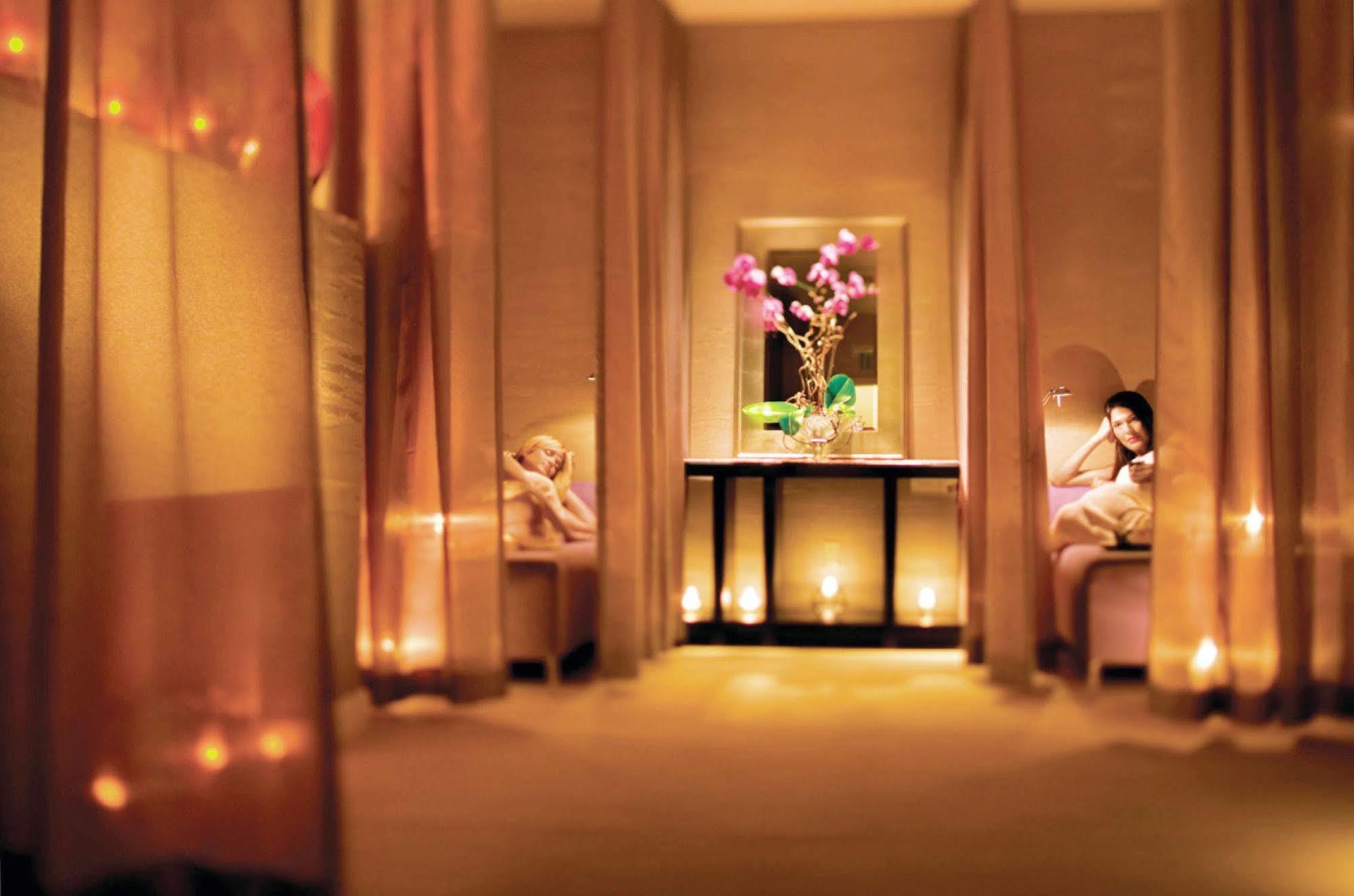 Four Seasons Hotel Miami - Luxury Private Residences Екстериор снимка